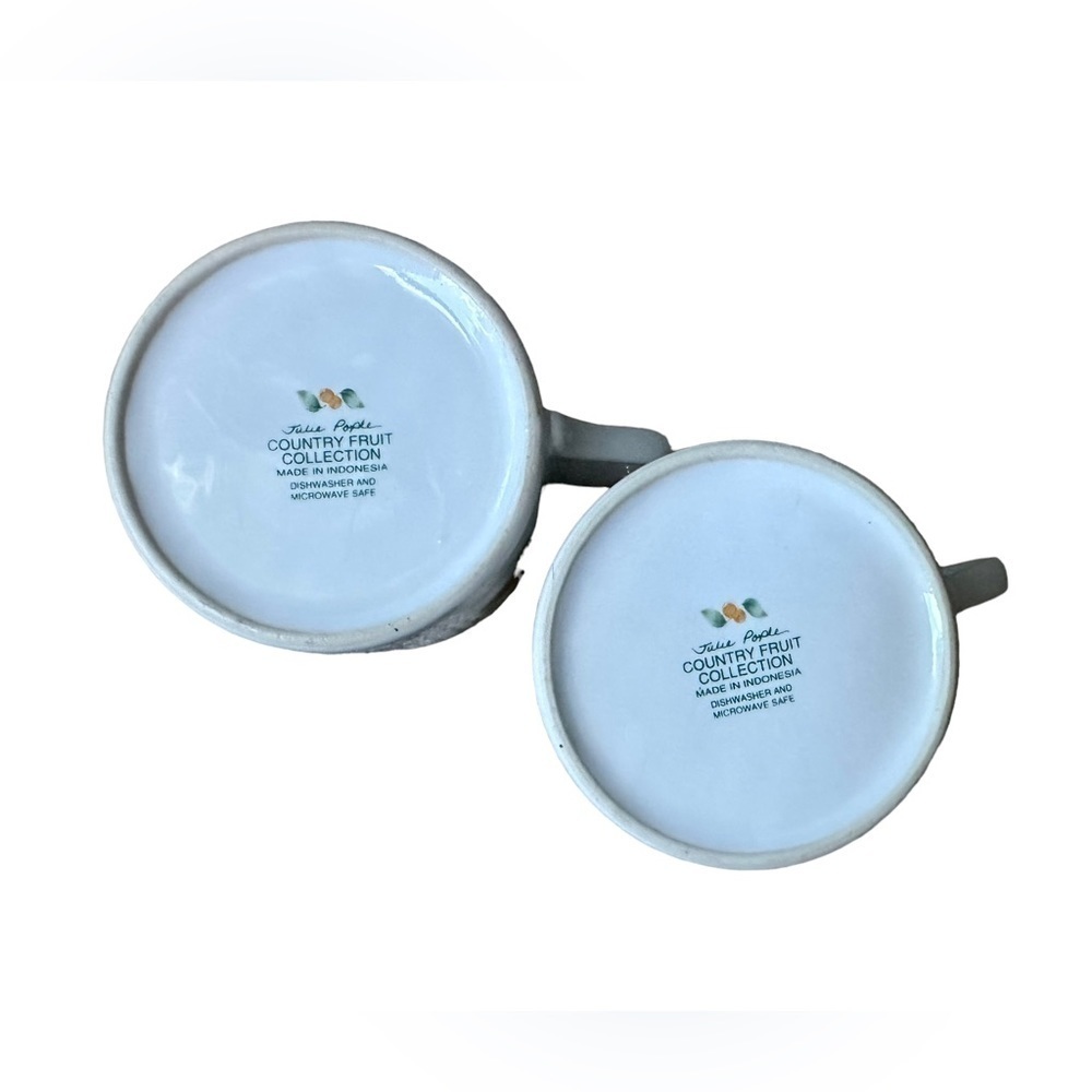 Julie Pople Country Fruit Avon Discontinued Tea/Coffee Cup - Set of 2​​​​ - Picture 4 of 5